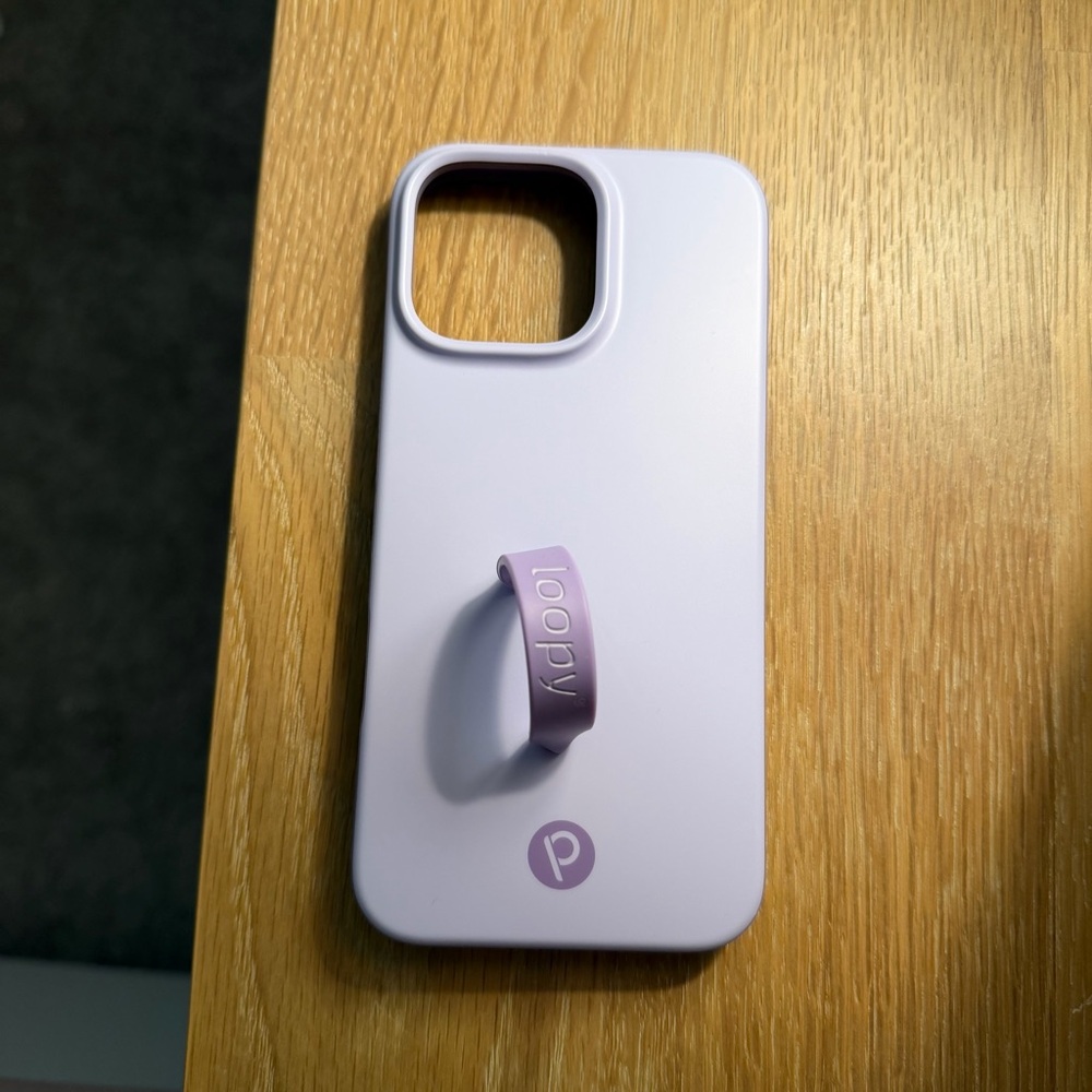 BRAND NEW lavender loopy case